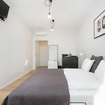 アパートホテル クラクフ B&B