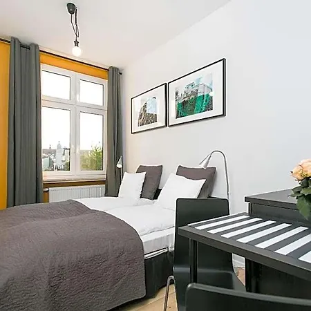 מלון דירות Krakow B&B