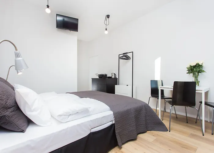 Апарт-отель Krakow B&B Краков