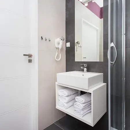 Krakow B&B Lägenhetshotell 3*