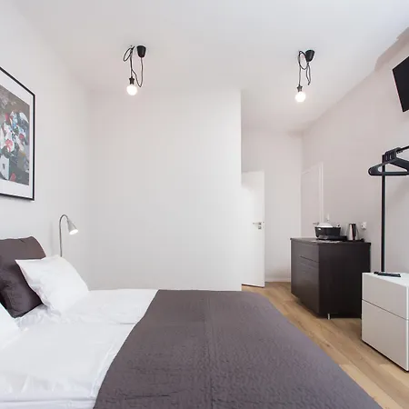 Апарт-отель Krakow B&B Краков